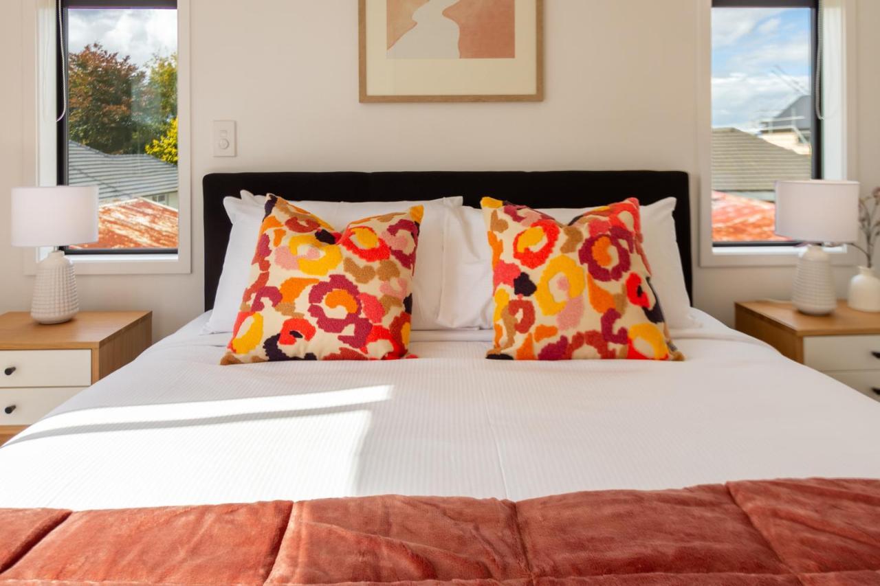 Riccarton 2 Bed 1 Bath W/Garage Lejlighed Christchurch Eksteriør billede