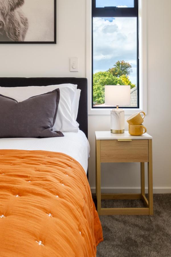 Riccarton 2 Bed 1 Bath W/Garage Lejlighed Christchurch Eksteriør billede
